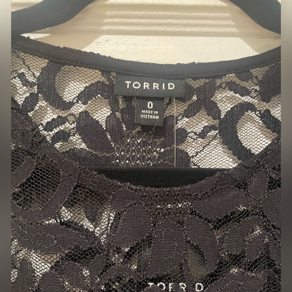 Sheer Stretch Lace Crew Neck Tee- Torrid - Picture 3 of 7
